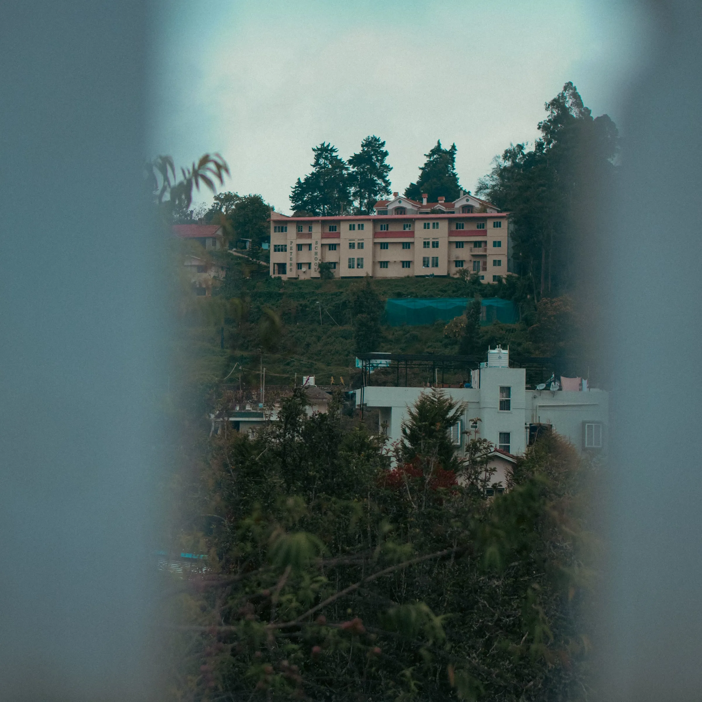 Ek haveli thi, usse pasand nhi tha agar usse koi dekhe
